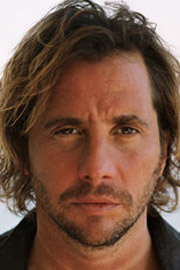 Samuel Bayer