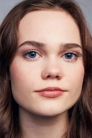 Oona Laurence