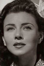 Lénore Aubert