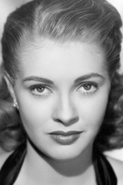Lori Nelson