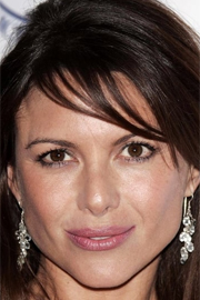 Kari Wuhrer