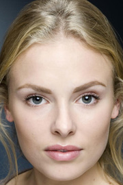 Clementine Nicholson
