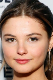 Stefanie Scott